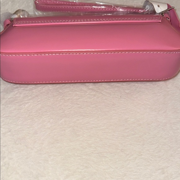 Chic Pink Shoulder Bag for Women - Picture 3 of 6